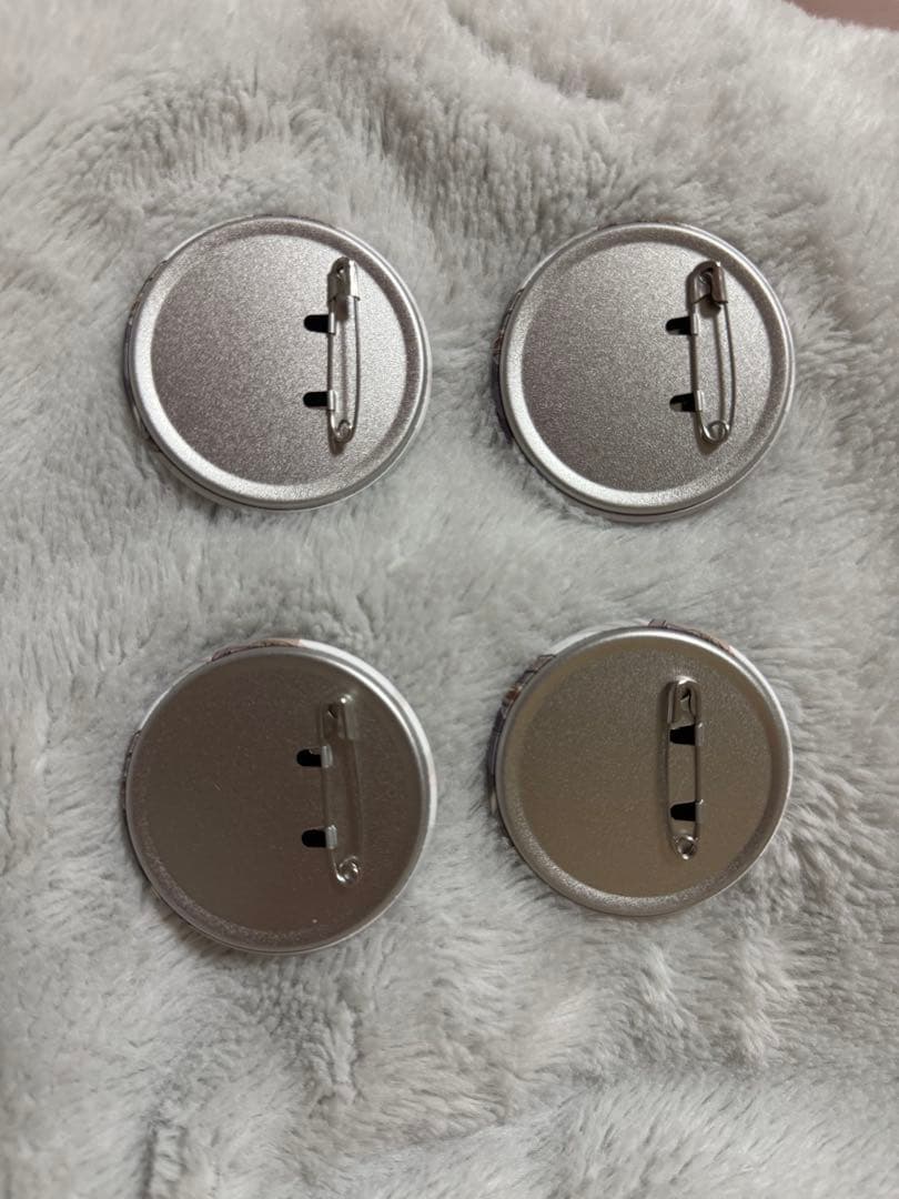 不破湊 缶バッジ トランプ 4個セット - メルカリ