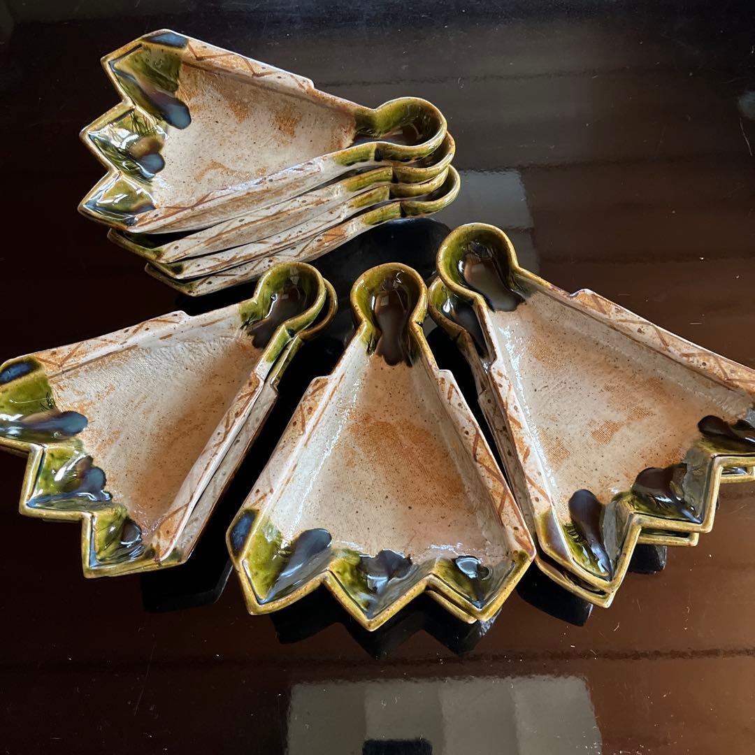 織部扇面向附皿 織部 扇面 向付 | 鶴田 純久の章 お話