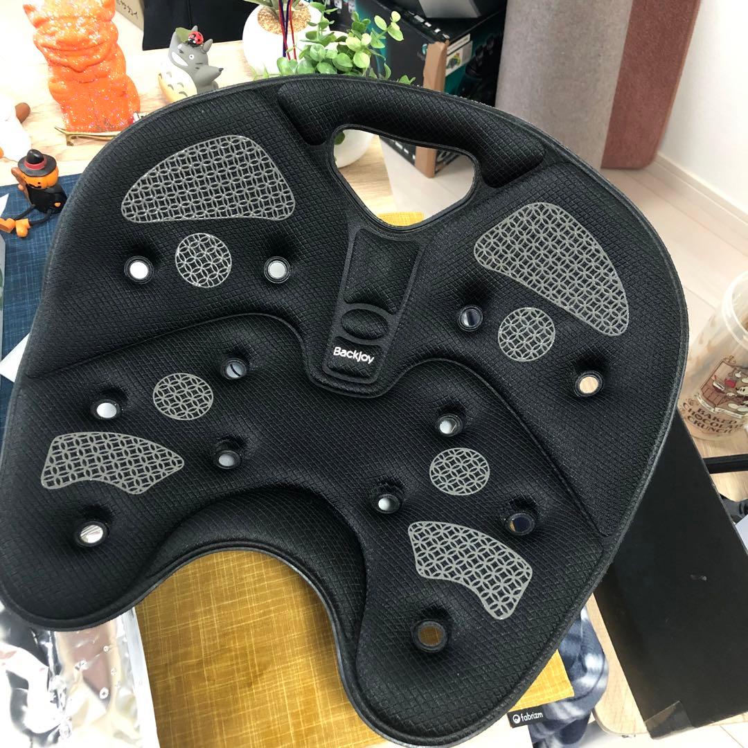 【1度使用】Backjoy 骨盤・姿勢矯正クッション ブラック