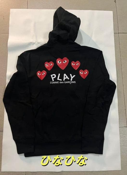 PLAY COMME des GARÇONS パーカー M ハート模様 PLAY COMME des GARCONS 新作5ハートスウェットパーカー style.2024.12