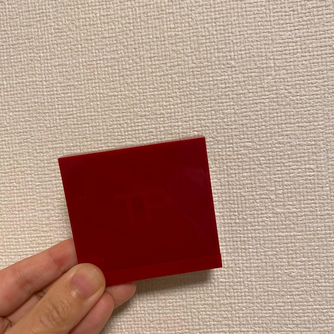 トムフォード　チーク