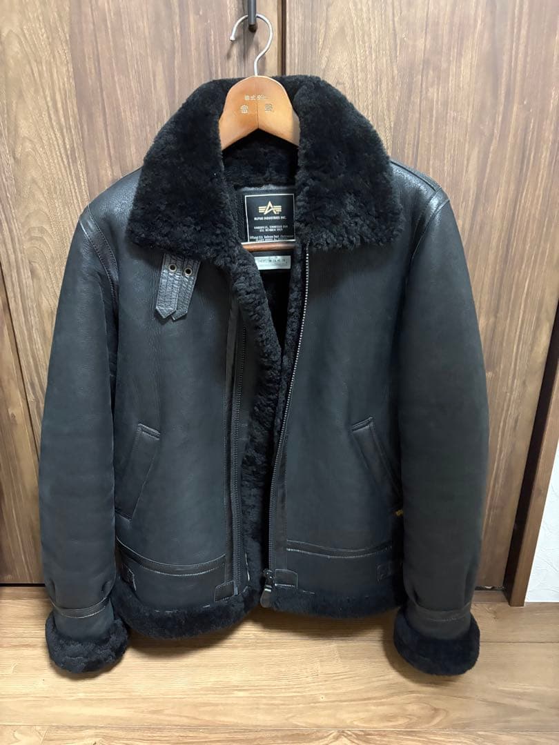 リュウ　ALPHA INDUSTRIES アルファ　シープレザーb-3