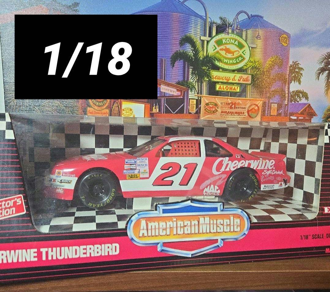 アメリカンマッスル NASCA RERTL 1/18スケール Amazon | FUNLINE マッスル マシーン Muscle Machines '04 350Z 1/18