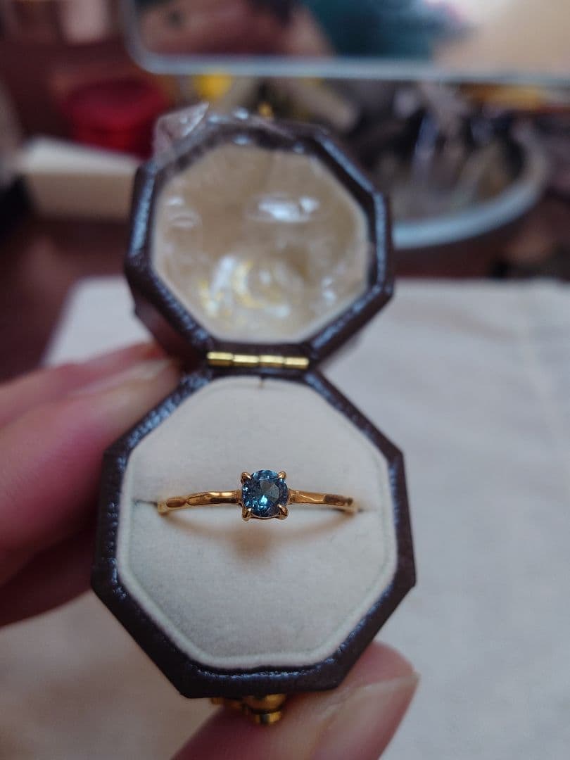 サファーリン　リング　k18 12号