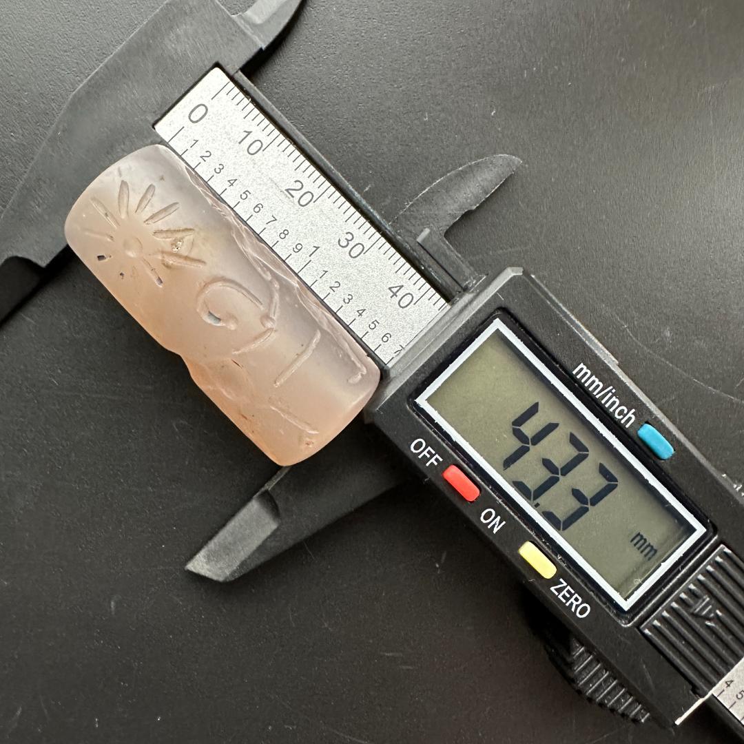 トランスペアレント左イヤホン 円筒印章 古代メソポタミア文明 英雄と