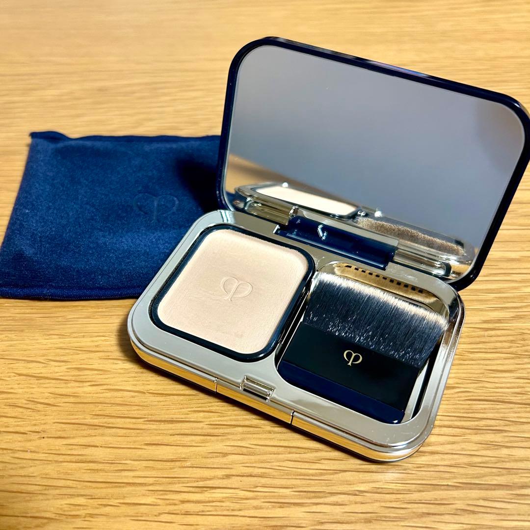 【クレ・ド・ポー ボーテ】パウダーファンデーション　タンプードルエクラⅡ