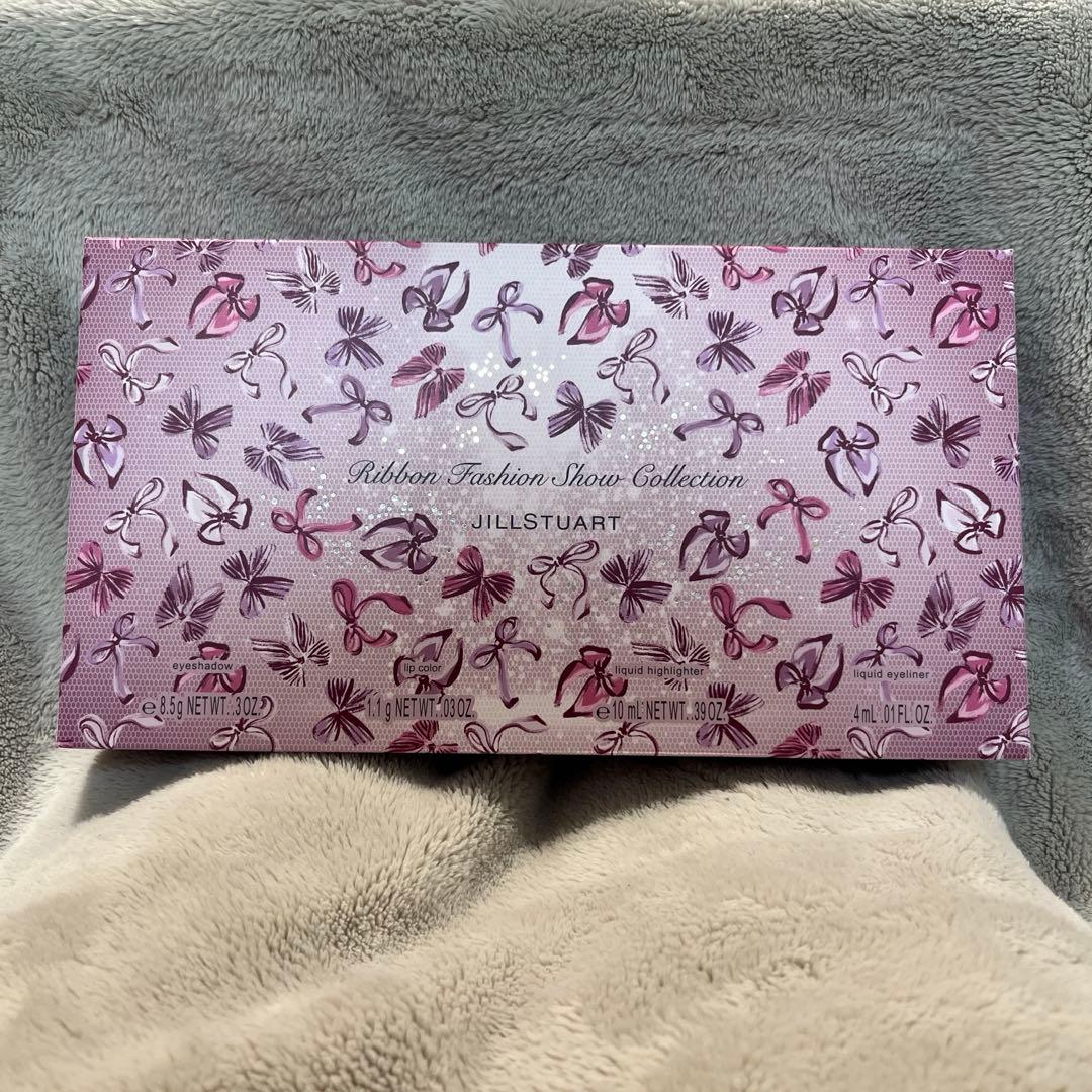 JILLSTUART クリスマスコフレ　リボンファッションショーコレクション ジルスチュアート ビューティ】ロマンティックな世界へと誘うホリデー