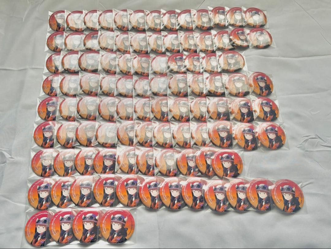 魔界の主役は我々だ！　ショッピ　缶バッジ99点セット売り