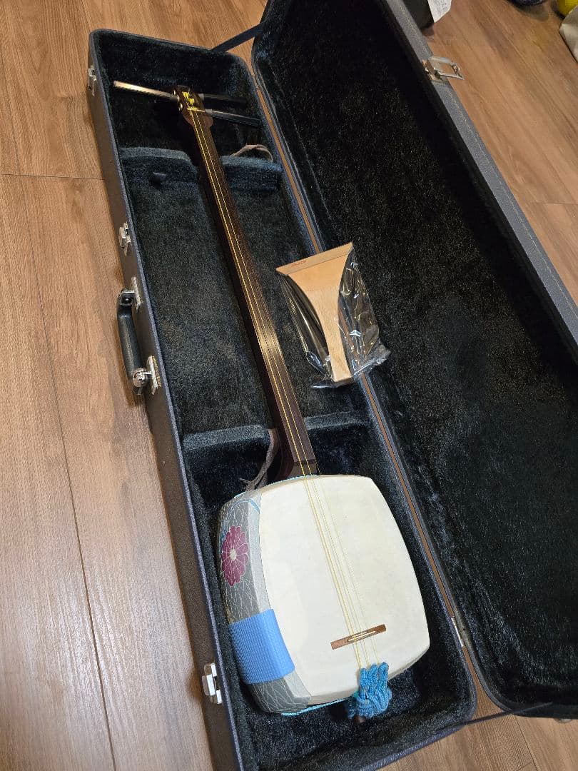 完全メンテナンス品　津軽三味線練習仕様　紅木の中棹三味線