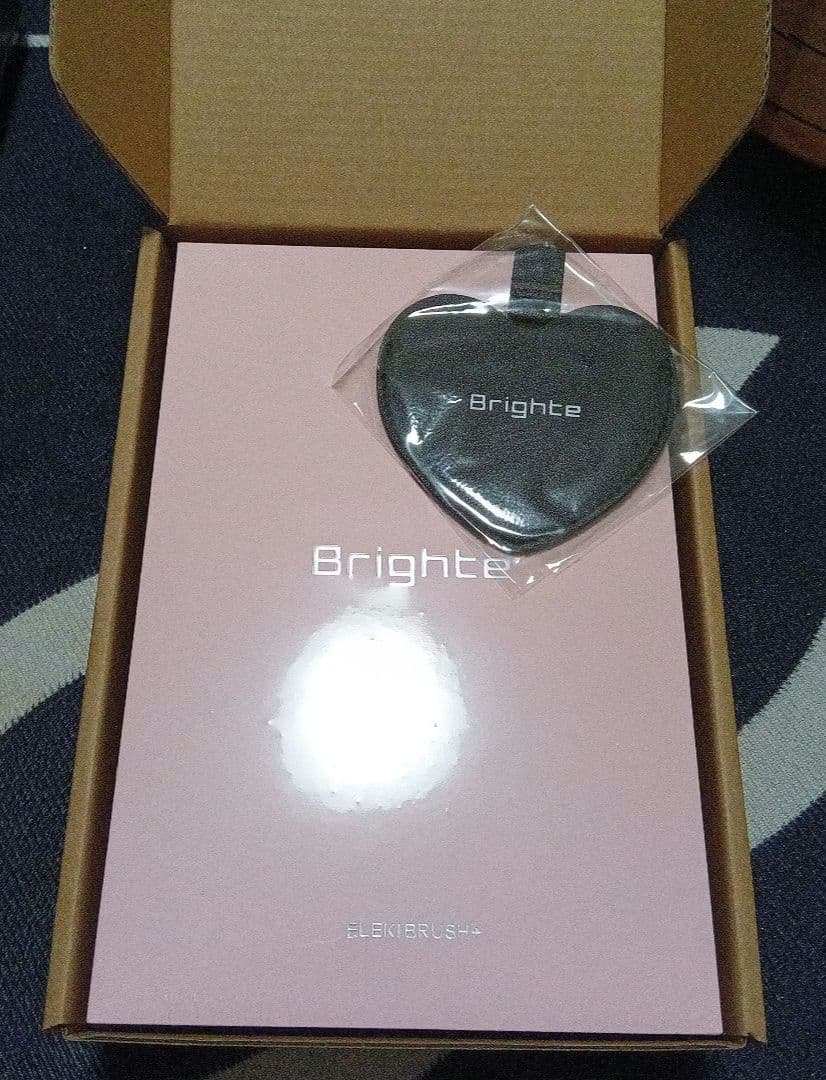 新品・未開封　ブライト エレキブラシ＋（プラス）　限定ピンク色　ハートミラー付き
