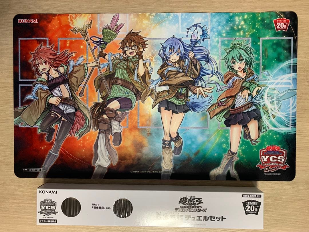 未使用】 遊戯王 YCSJ 2019 憑依覚醒 プレイマット - メルカリ