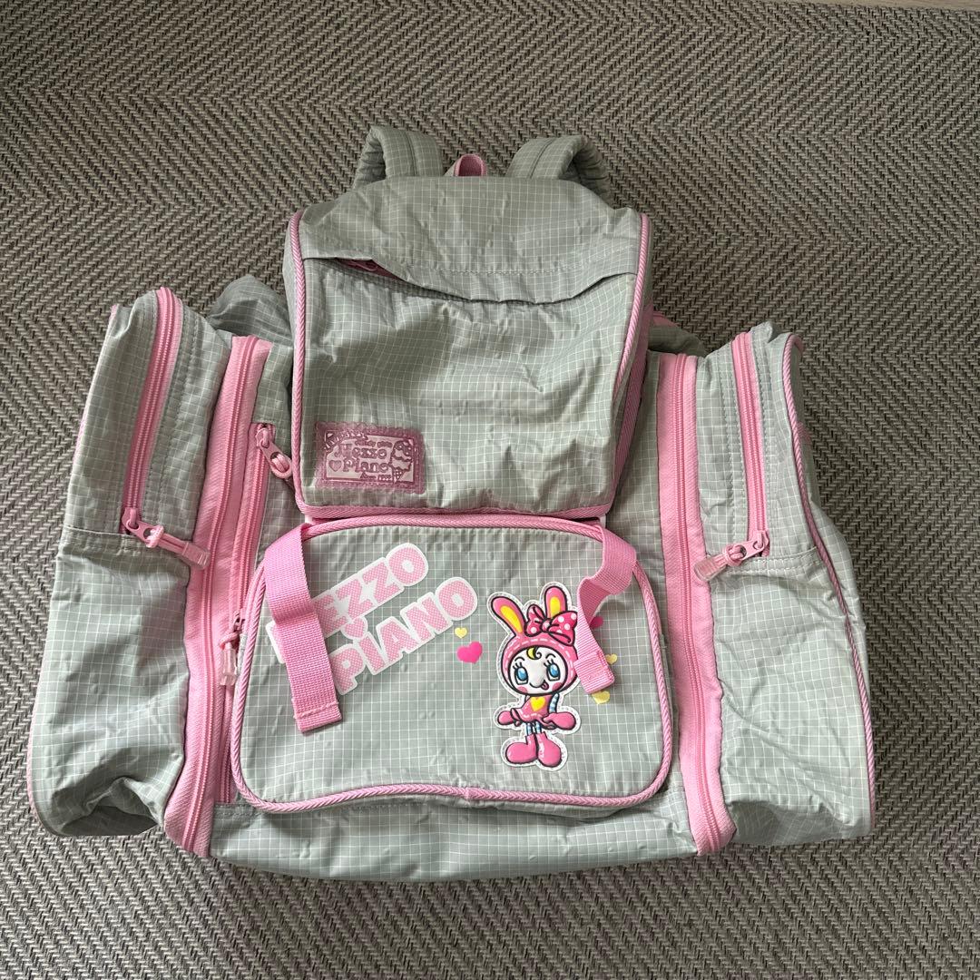 メゾピアノ　修学旅行　大型リュック