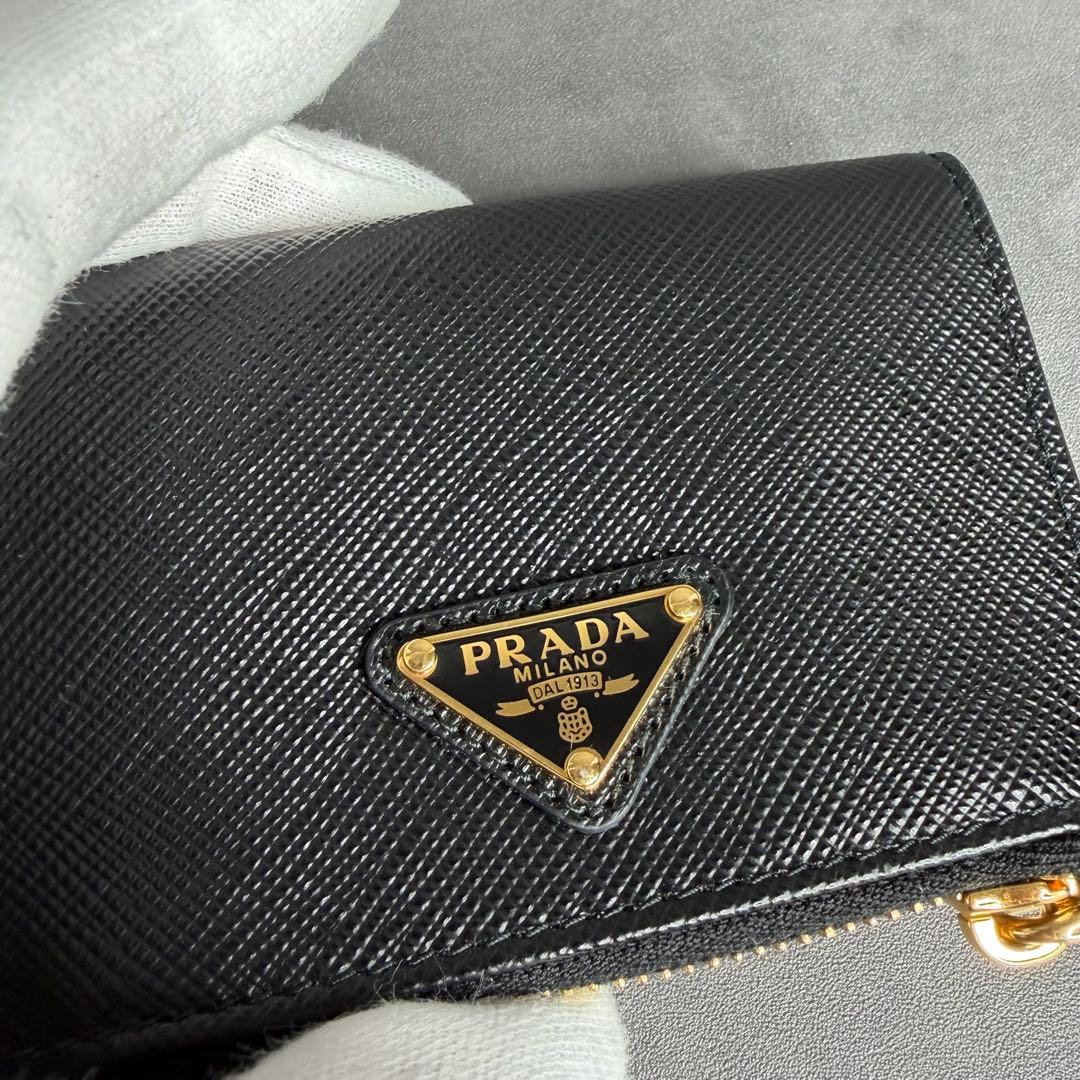 RFID搭載】PRADA プラダ サフィアーノ トライアングル カードケース