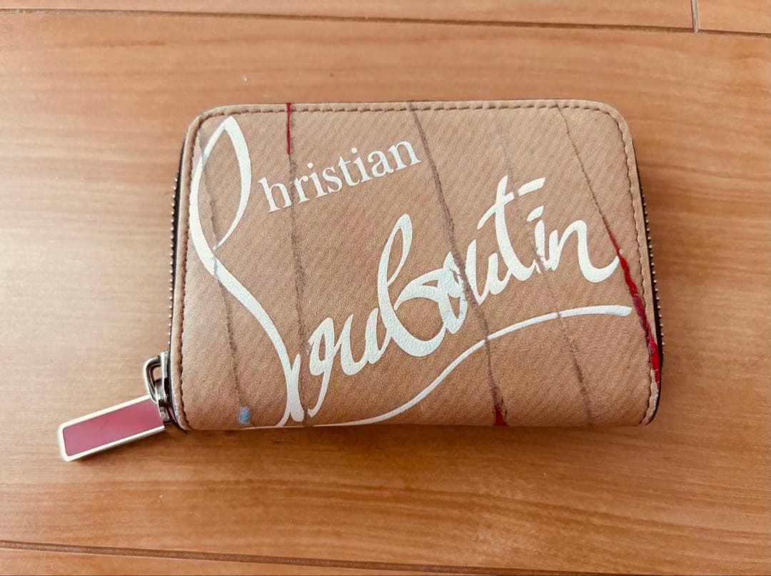 【美品】クリスチャンルブタン クラフトロゴ ケース 財布 ラウンドジップ