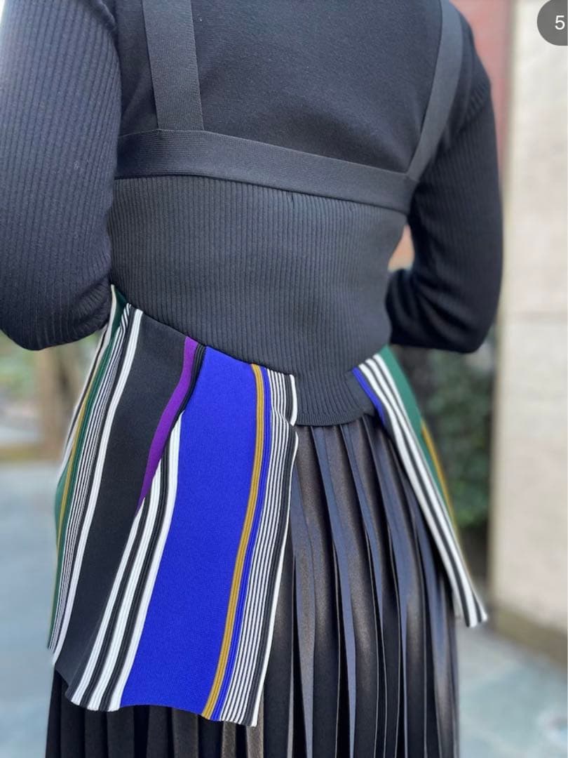 un3d アンスリード マルチストライプニットビスチェ - メルカリ