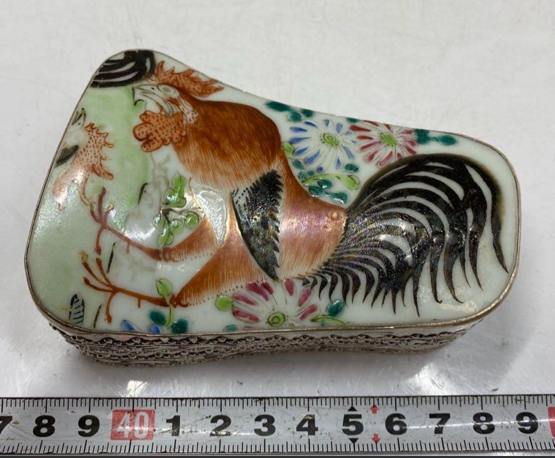 中国清時代　古粉彩シャム銀蓋物 サイズ直径10cm