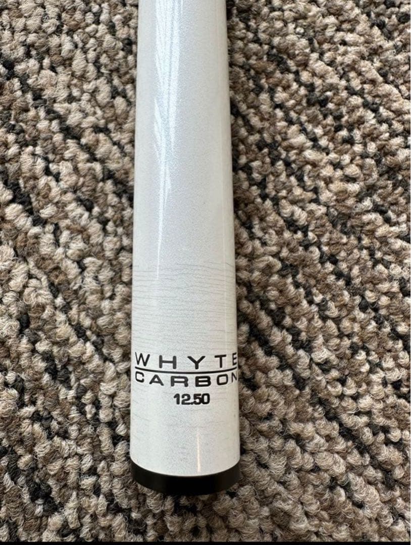 トリプルシックステイ ホワイトカーボン エッセンシャル パールホワイト