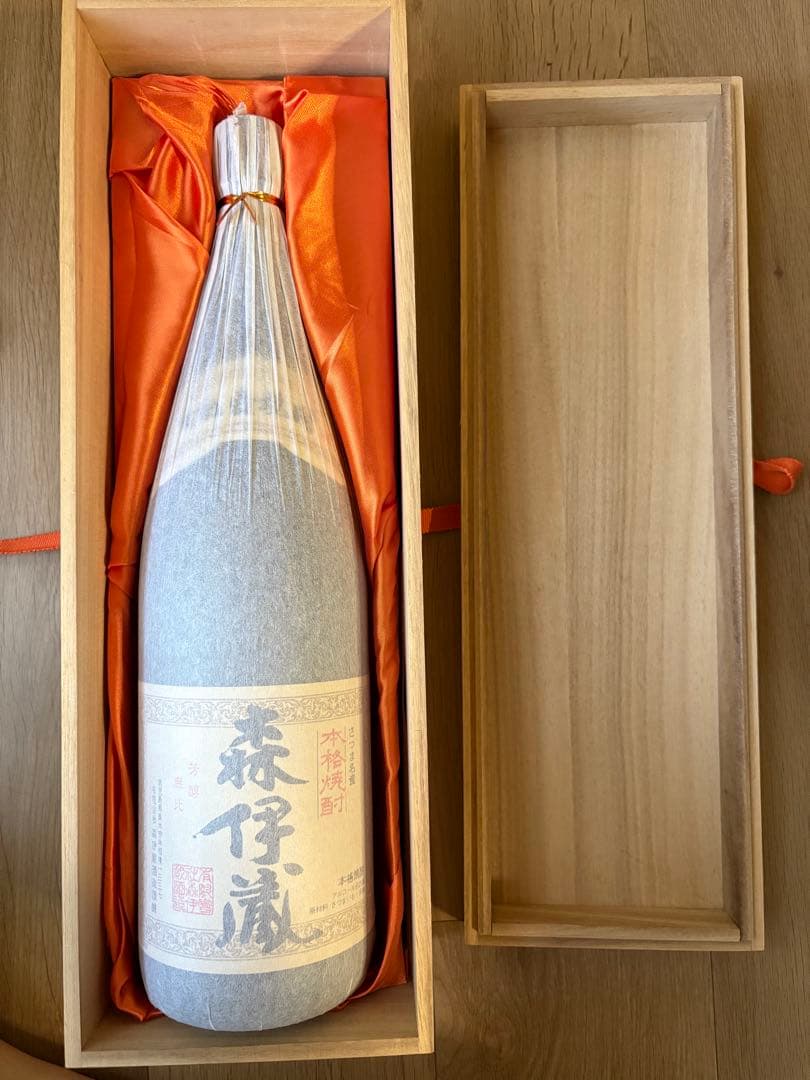 かめ壺焼酎 森伊蔵 1800ml 桐箱入り 古酒(2005年～) - メルカリ