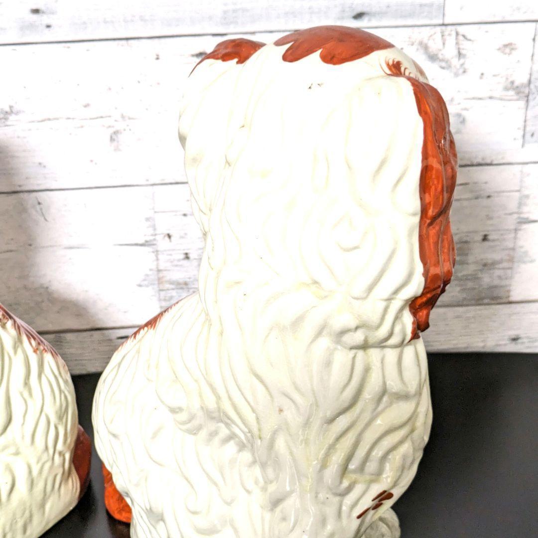 スタッフォードシャードッグ 褐色の毛並 犬の置物 イギリス 英国