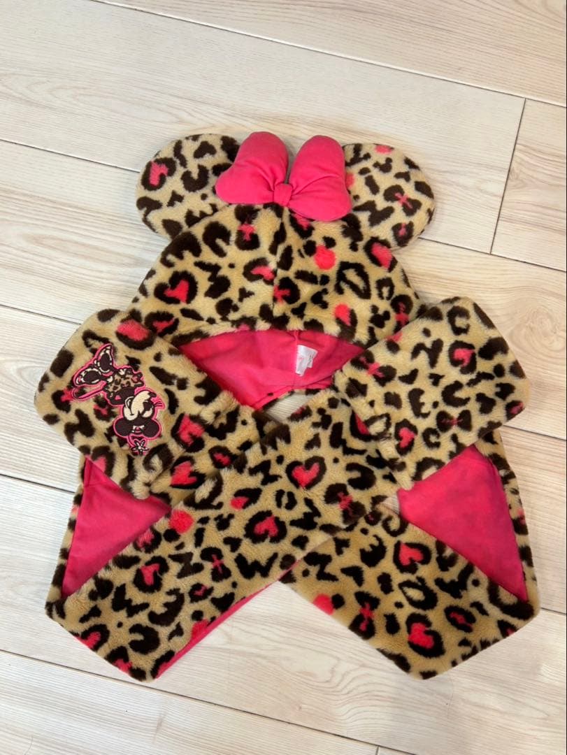 ミニーマウス ヒョウ柄フード付きキャップ