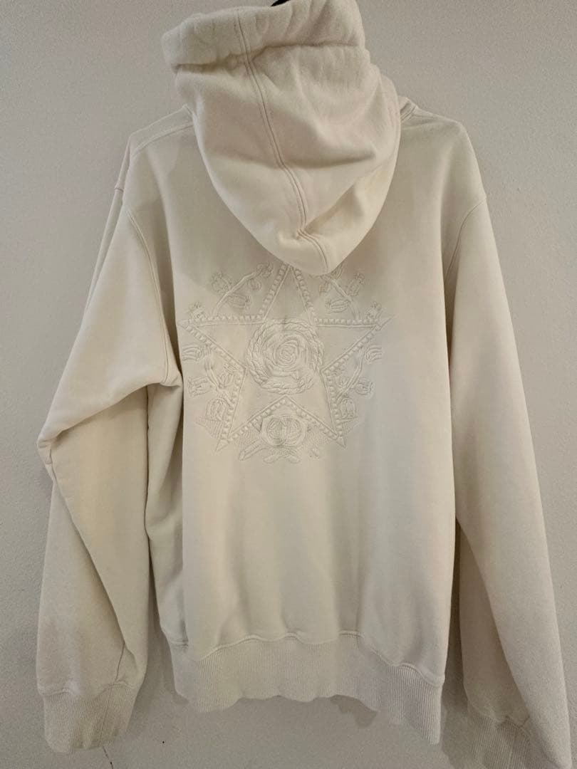 Christian Diorホワイト パーカー 星とバラ刺繍2024