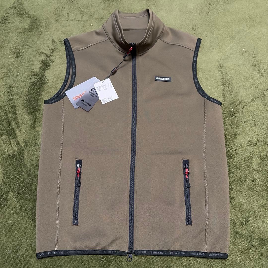 BRIEFING 新品未使用 オリーブ ベスト 3Dロゴ M - メルカリ