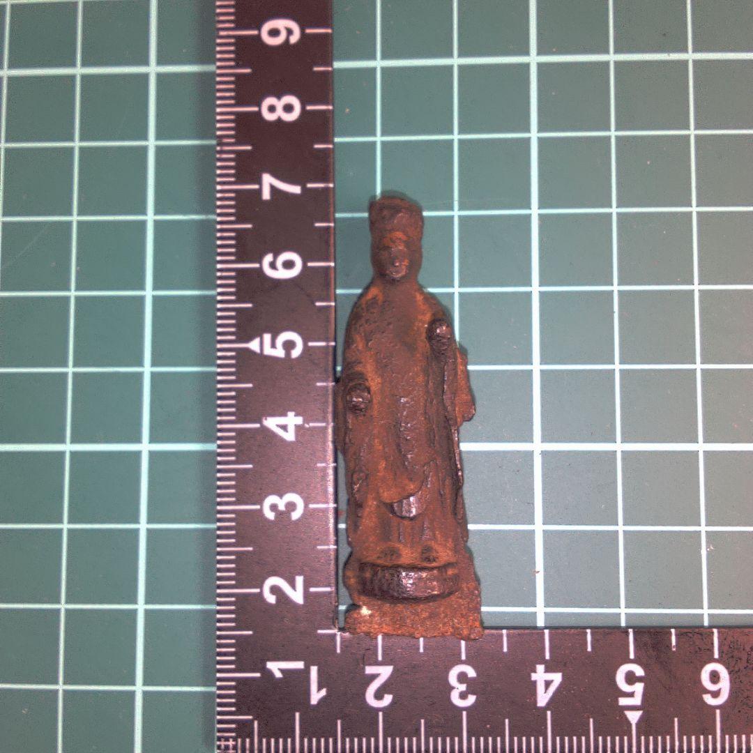 小物１ 茶色の金属製仏像