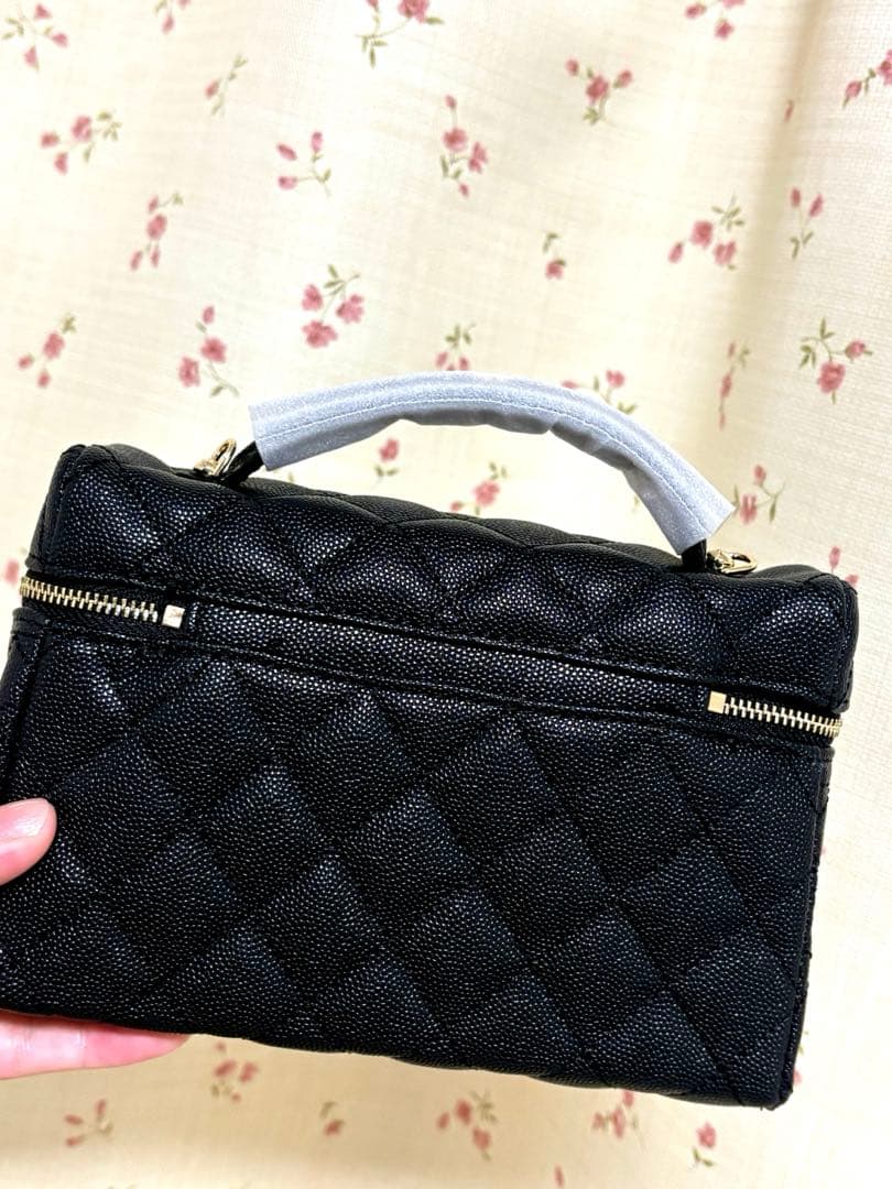 CHANEL MAKEUPバニティショルダーバッグ ノベルティギフト - メルカリ