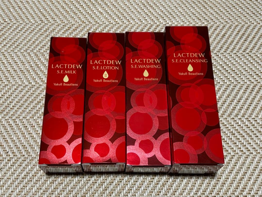 ヤクルトLACTDEW S.E. ラクトデュウ S.E.シリーズ 4点セット