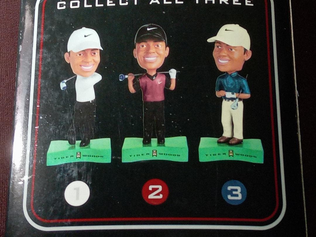 ナイキ x タイガー・ウッズ フィギュア 3 ボブルヘッド 首振り 人形