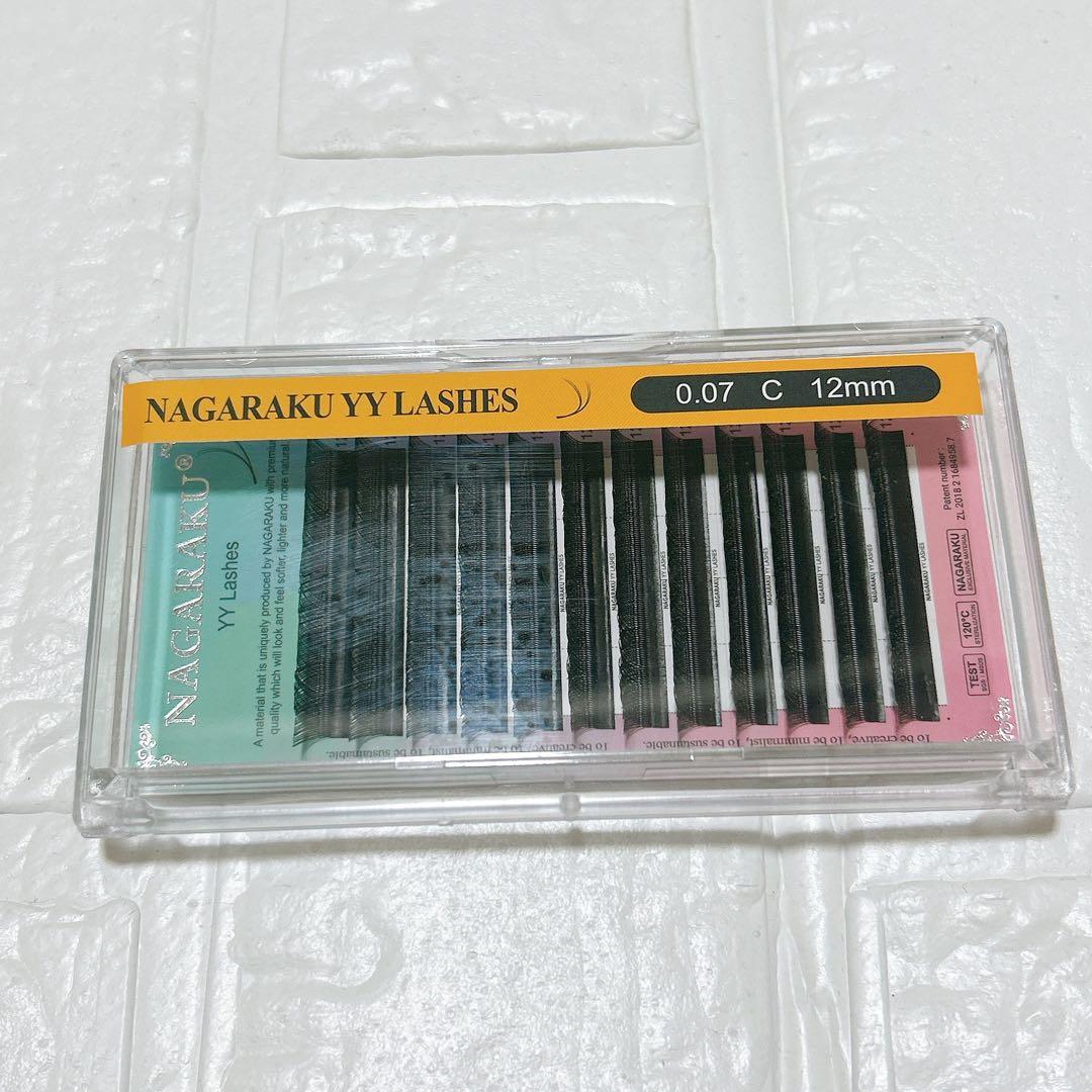 ✨つけまつげ 太さ0.07 C 長さ12mm 4本束 ボリューム 超極細