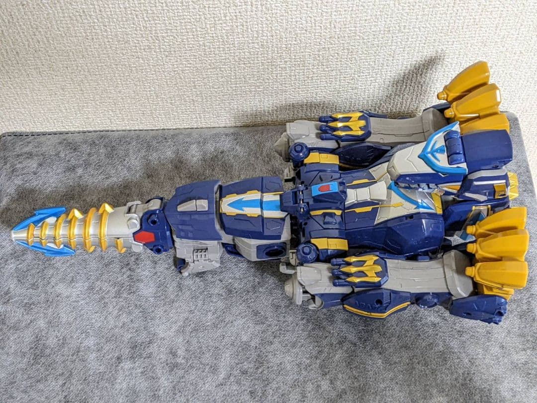 海賊戦隊ゴーカイジャー 海賊合体 DX豪獣神 (※破損あり。) - メルカリ