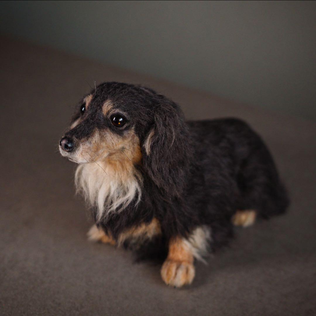 羊毛フェルト ハンドメイド ミニチュアダックスフンド ブラックタン