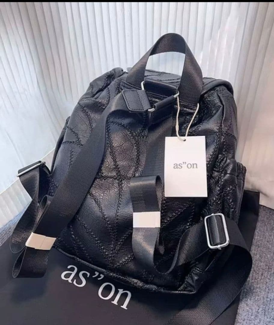 ason BENETTON BACKPACK リュック ブラック 新品 - メルカリ