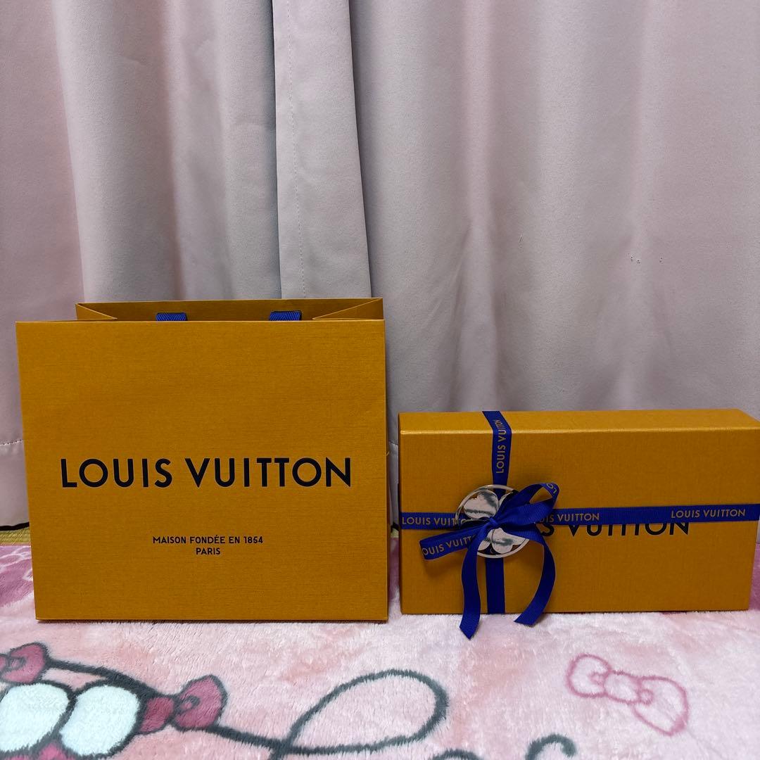 LOUIS VUITTON ショップ袋と小箱セット - メルカリ