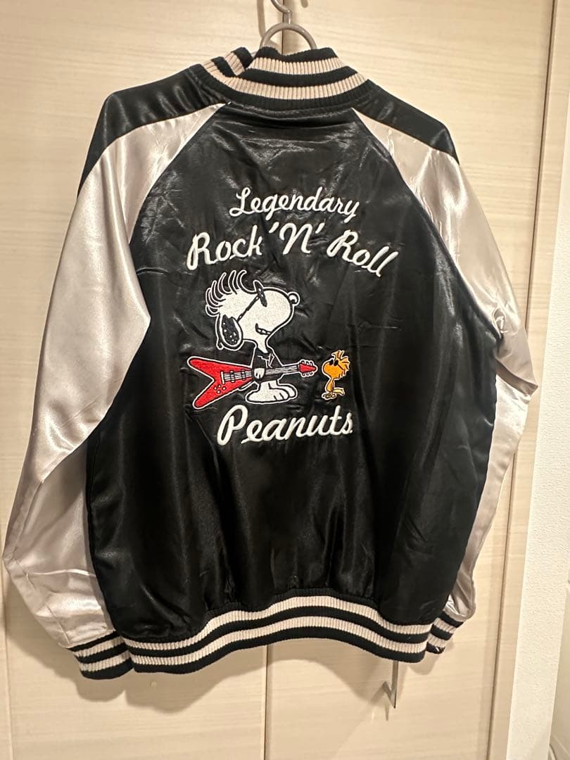 ピーナッツ サテンスカジャン スヌーピー 刺繍 ブラック - メルカリ
