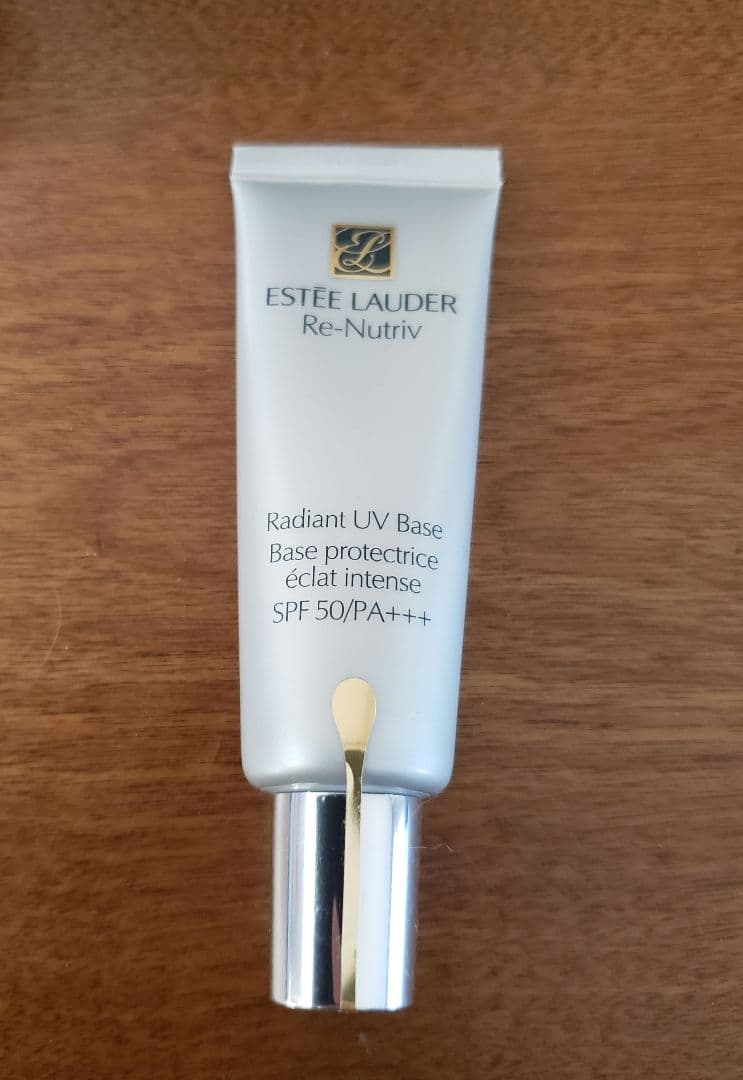 【新品未使用】ESTEE LAUDER Re-Nutriv UV Base