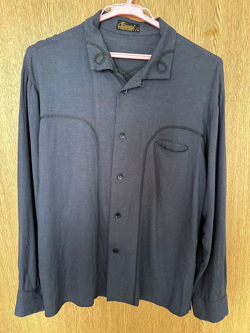 ケルト&コブラ　刺繍長袖シャツ　ブラック！