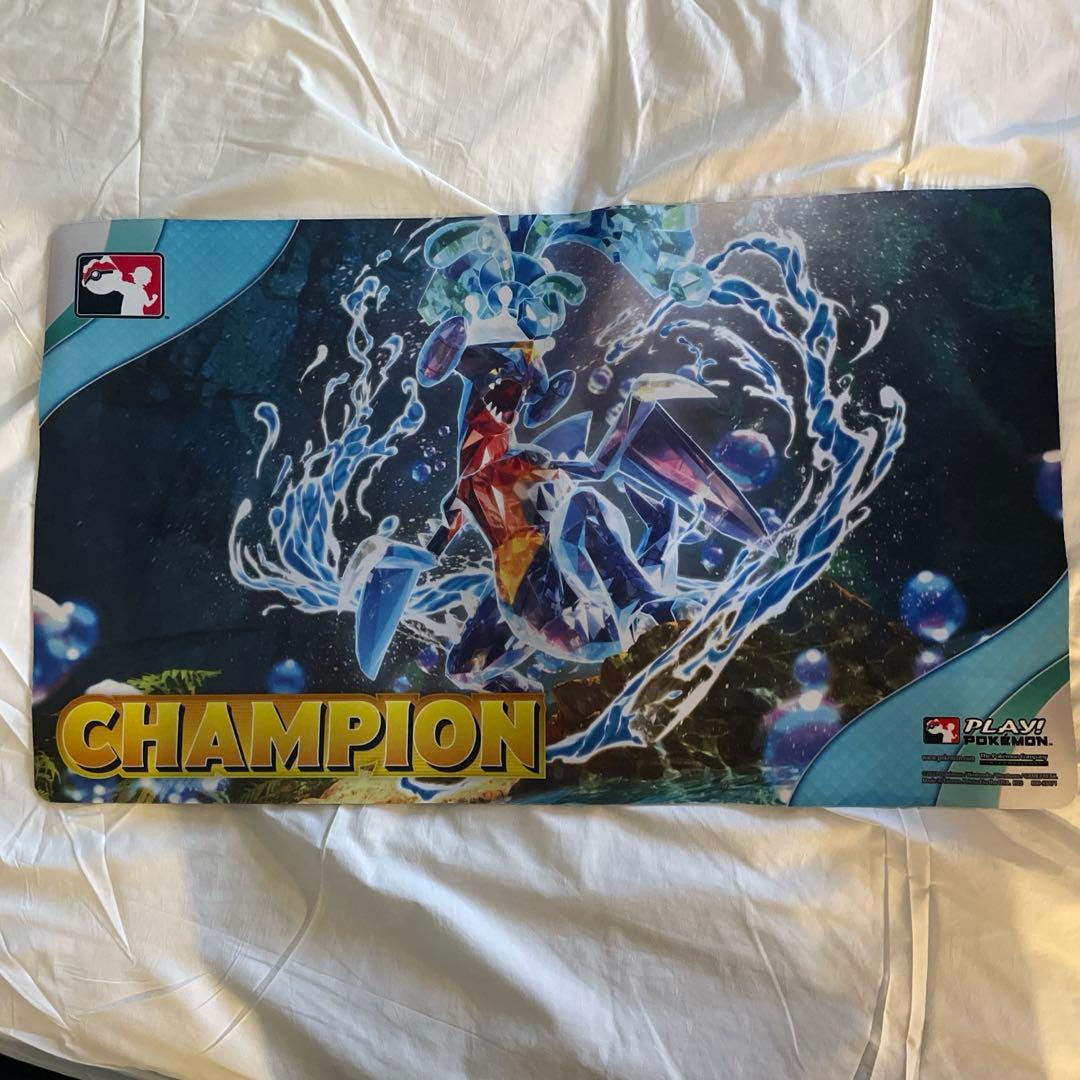 ガブリアス 海外 プレイマット champion テラスタルガブリアス - メルカリ