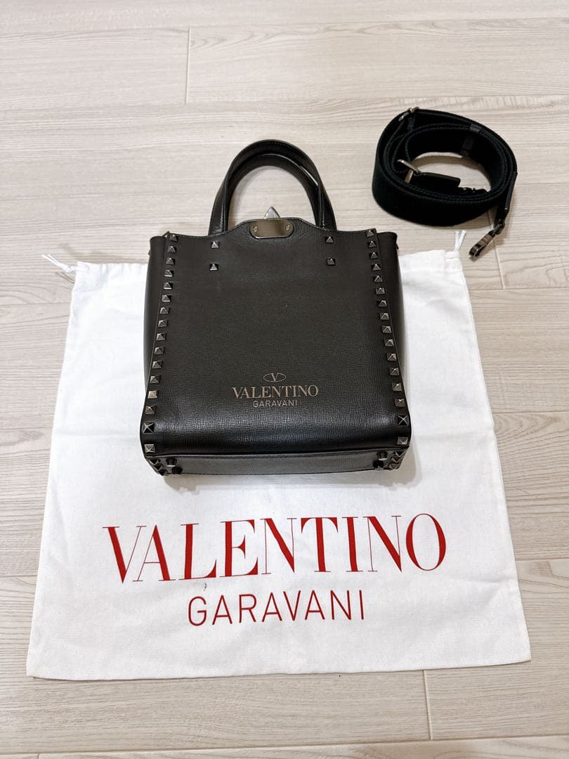 VALENTINO GARAVANI ブラック　ミニトートバッグ