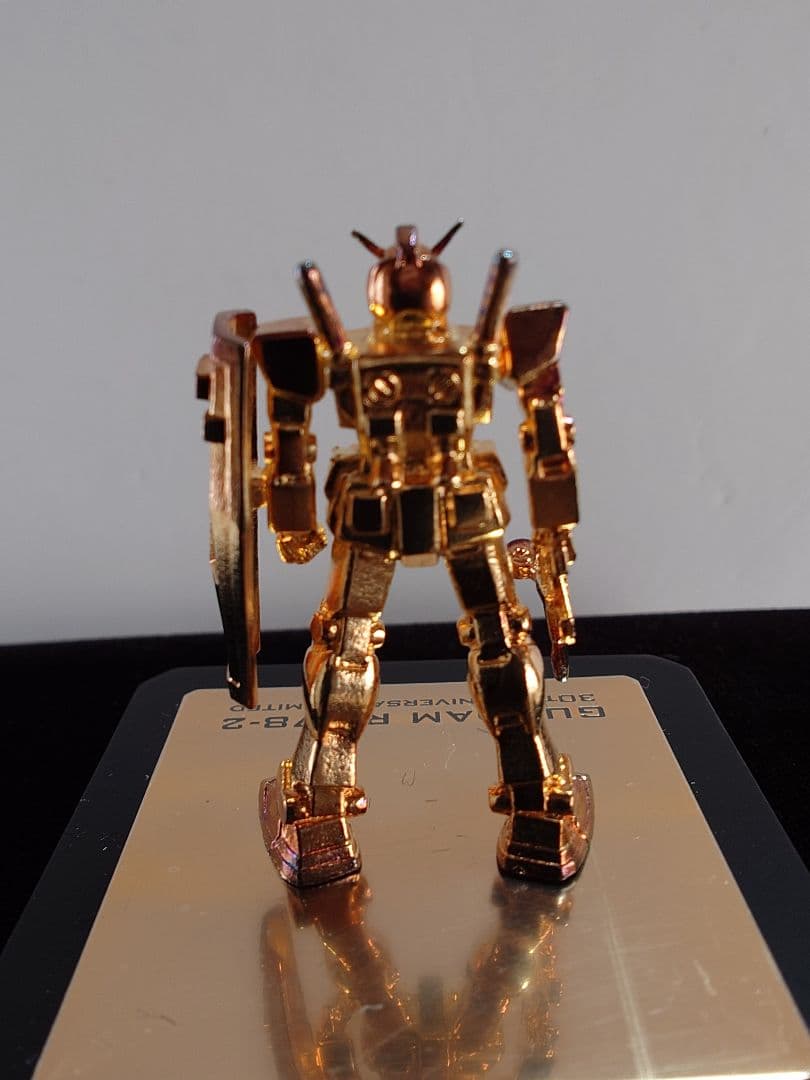 純金メッキ使用 ガンダム 非売品 セブン-イレブンキャンペーン - メルカリ