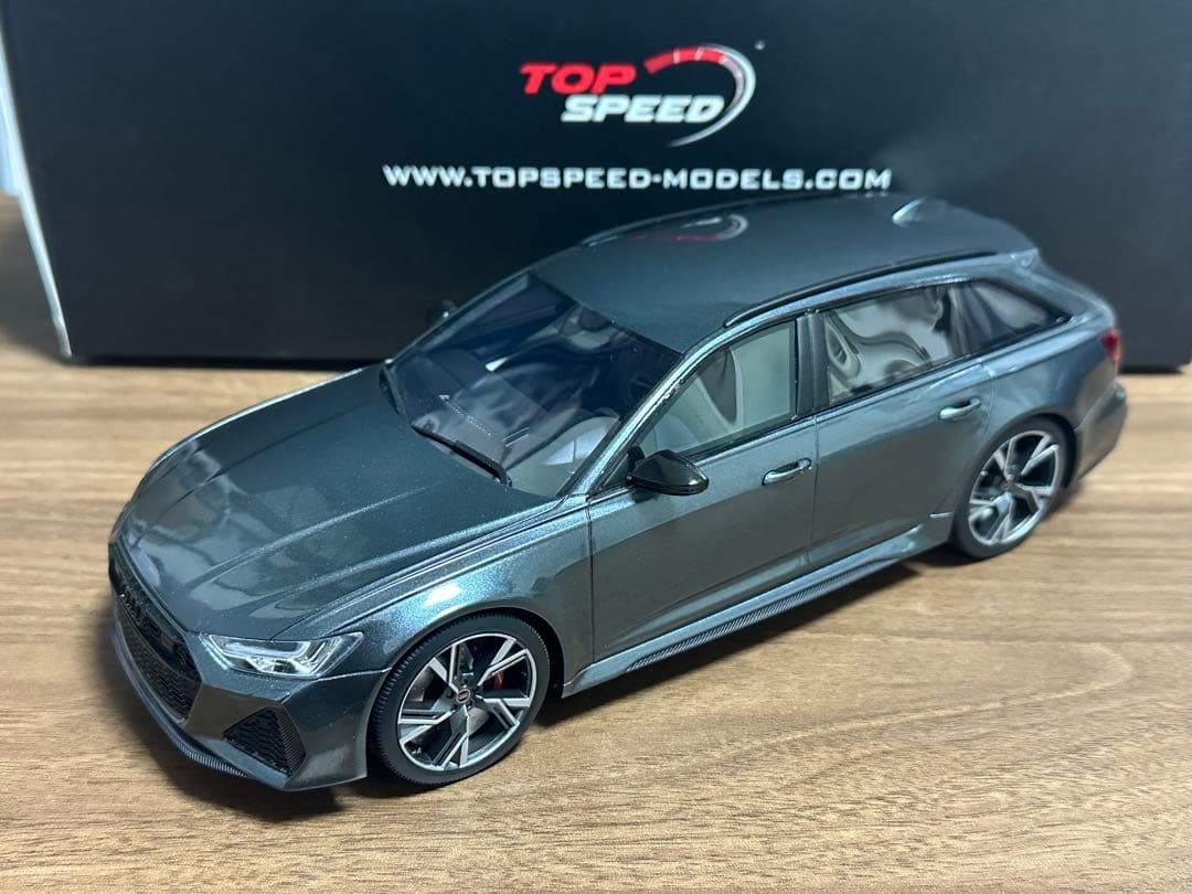 1/18 アウディ RS6 アバント デイトナグレー