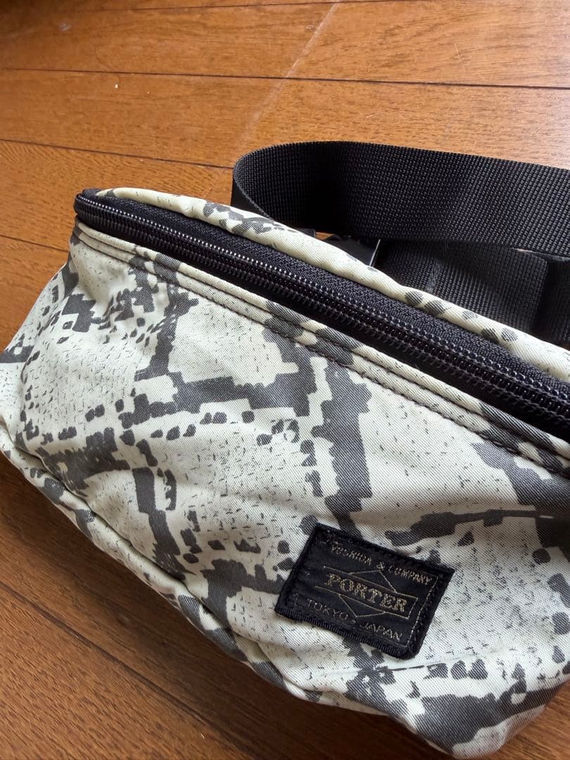 HEAD Porter ウエストポーチ 蛇柄 スネーク パイソン - メルカリ