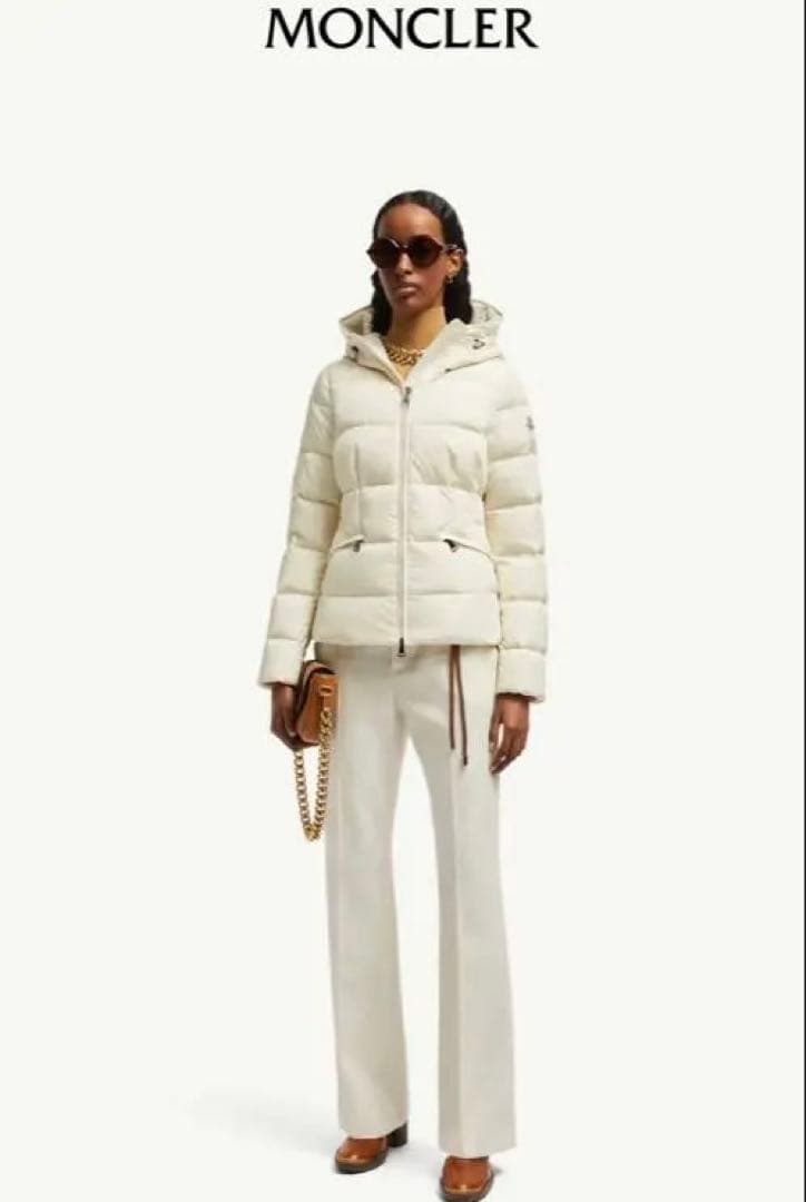 モンクレール　ホワイト　ショート　ダウン　サイズ　1