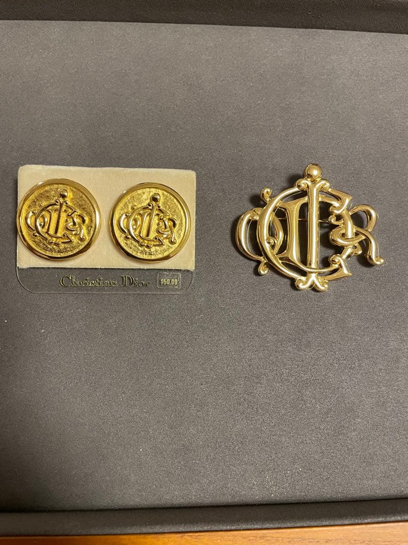 Christian Dior ゴールドブローチ・イヤリングセット【未使用品】