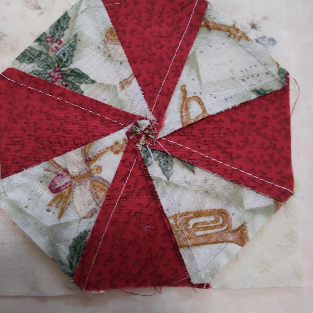 パッチワークキルトトップ カレイドスコープ(万華鏡）用86枚