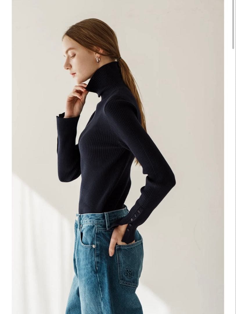 【新品・未使用】リグリーム　regleam リブタートルネック Mサイズ リブタートルネック｜RIBBED TURTLE NECKの通販｜regleam