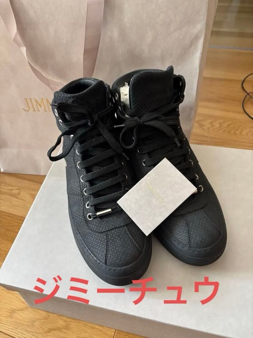 【美品】JIMMY CHOO ジミーチュウ スタッズ　スニーカー 42サイズ JIMMY CHOO（ジミーチュウ） 【美品】ジミーチュウ ローカット