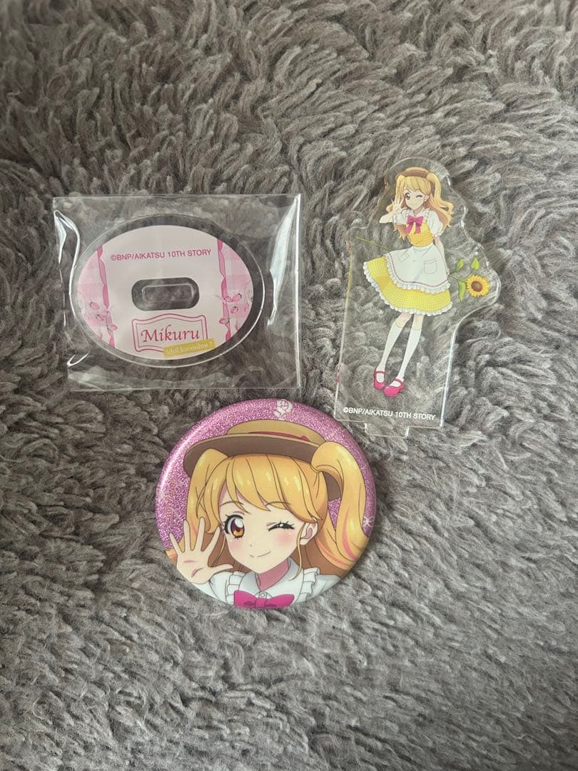 アイカツ！夏樹みくる カントリーワンピース アクスタ 缶バッジ - メルカリ