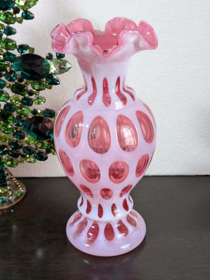 フェントン ドット ピンクガラス フリル付きフラワーベース